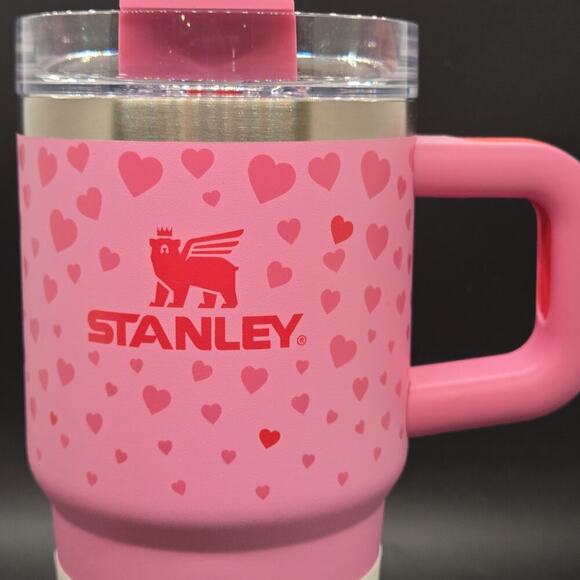 Stanley X Target Exclusive Pink Valentine 20oz NEW IN BOX limited Ed Hearts - Picture 2 of 9